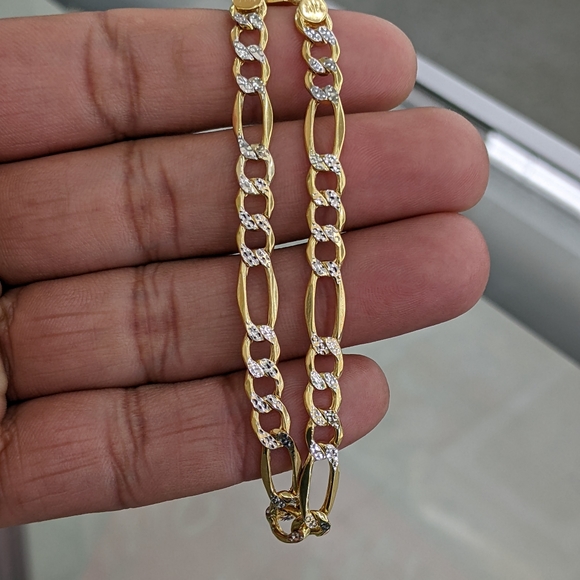 10kt Real Gold Figaro Diamond Cut Bracelet